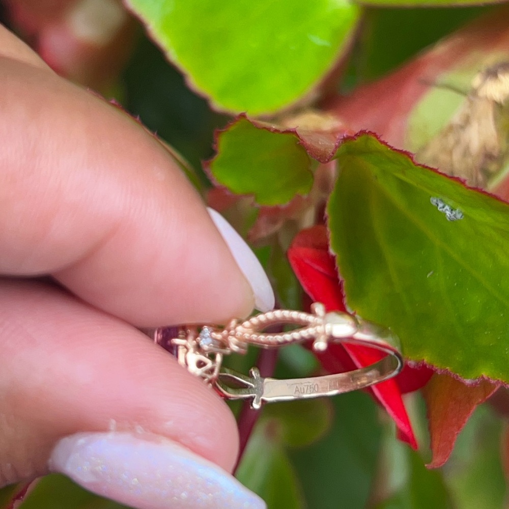 Elegant Pink Gemstone Ring - Picture 8 of 11